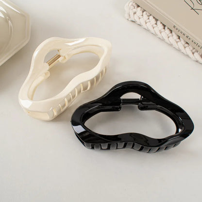 Tortoiseshell Hollow Hair Claw Clip