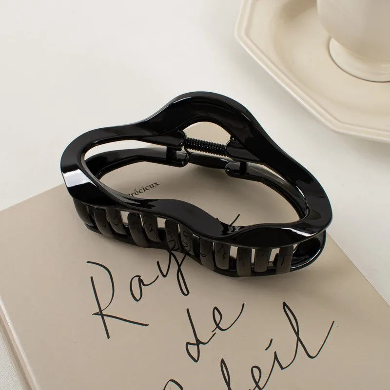 Tortoiseshell Hollow Hair Claw Clip